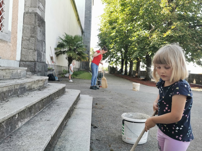 Delovna akcija in druženje za družine
