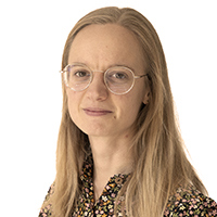 Urška Doles