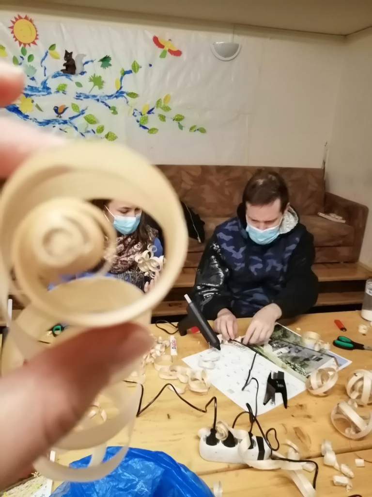 Skupaj gradimo dom za moške in ženske